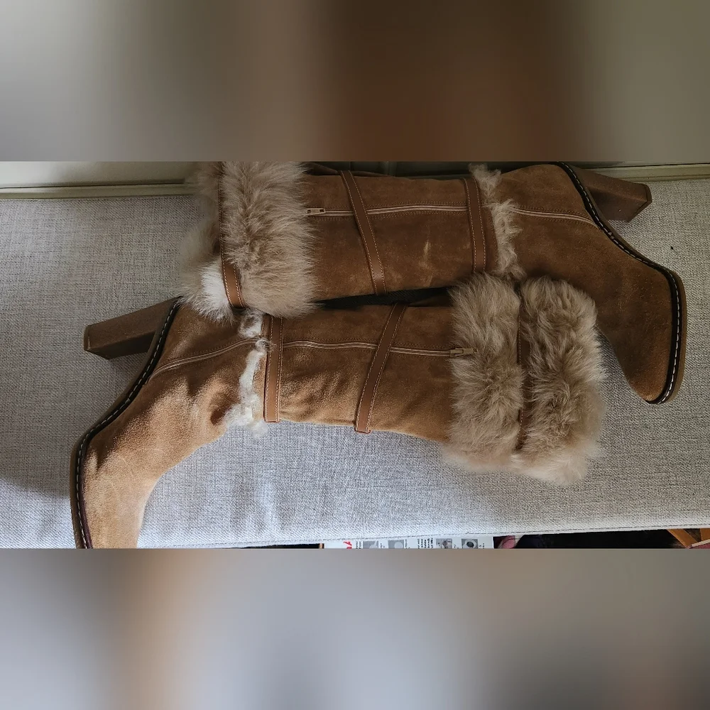 Coach Boots. Jessica, Suede with Fur Trim, Size 10B - Picture 4 of 4